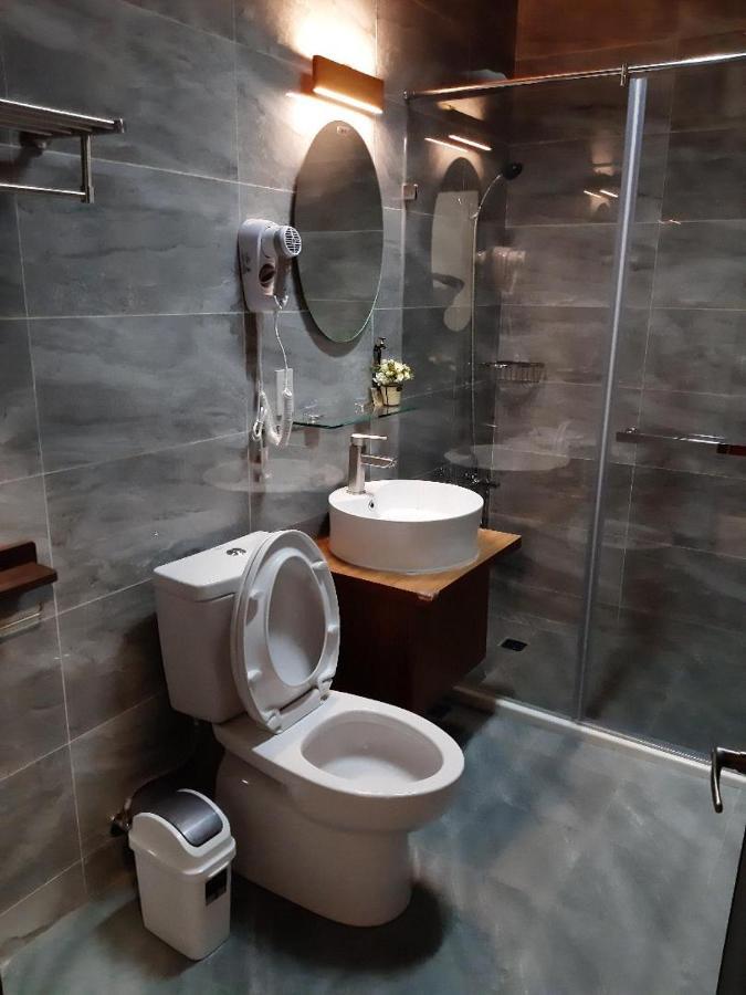 藏青民宿the Wind Guesthouse-Youth Inn Тайнань Экстерьер фото
